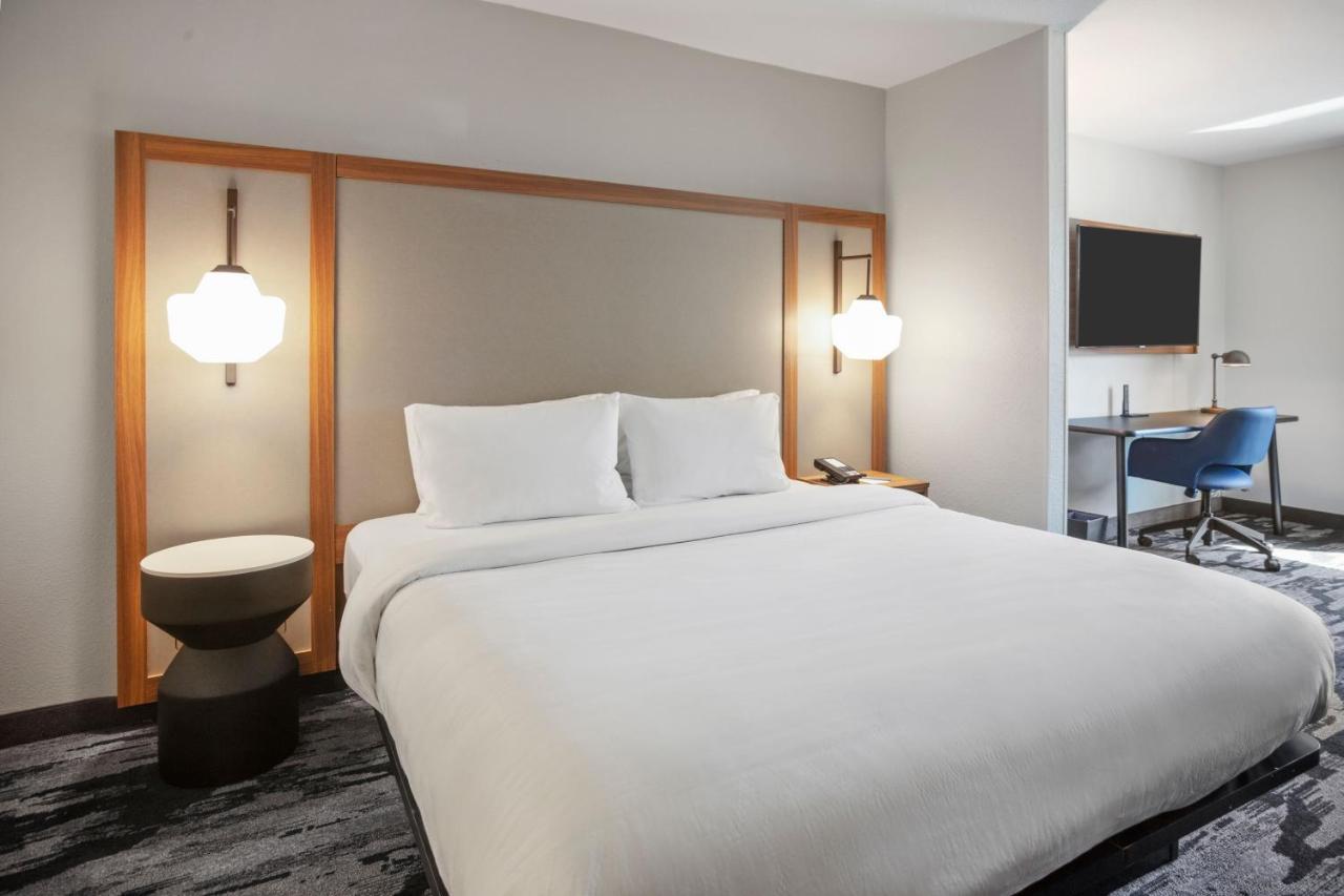 Hotel Fairfield & Rancho Cordova